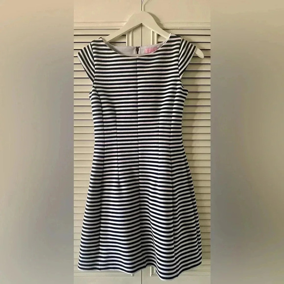 Lilly Pulitzer Briella White/Blue Stripped Cap Sleeve Stretch Dress SZ S - Picture 2 of 8